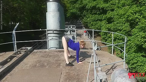 Flexible Adventure On A Ship - Watch4Fetish