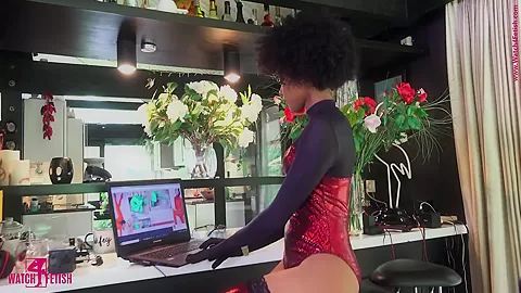 Preparation For The Evening Show - Watch4Fetish