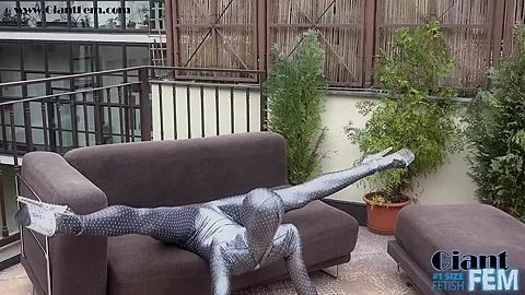 Amazing Long Legs - Watch4Fetish