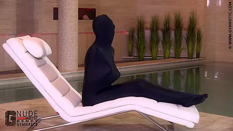 Amazing Frontbending With Zafira - Watch4Fetish