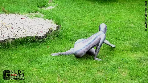 Flexible Zentaidoll In The Park - Watch4Fetish