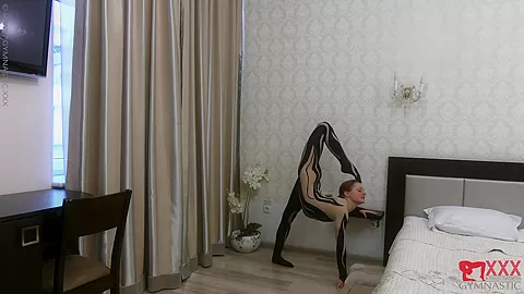 Bending Her Body - Watch4Fetish