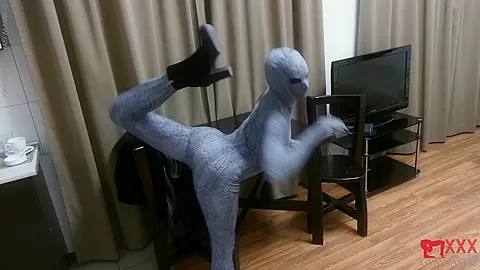 Spandex Lady After Work - Watch4Fetish