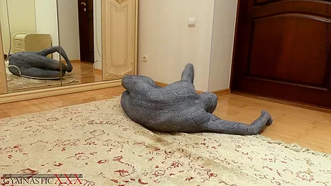 Flexi Girl In Spandex - Watch4Fetish