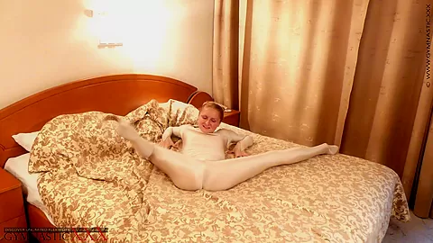 Waking Up Flexible - Watch4Fetish