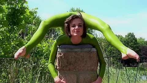 Summertime Latex Performance - Watch4Fetish