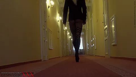 Long Flexible Legs - Watch4Fetish