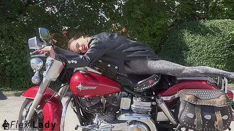 Harley Girl - Watch4Fetish