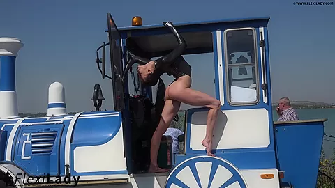 Silver Contortion Goddess - Watch4Fetish