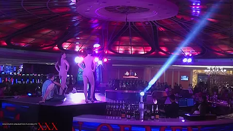 Flexible Evening Show - Watch4Fetish