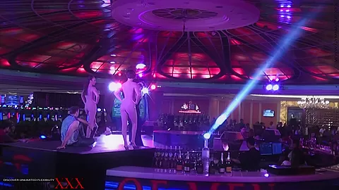 Flexible Evening Show - Watch4Fetish