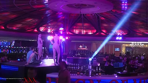Flexible Evening Show - Watch4Fetish
