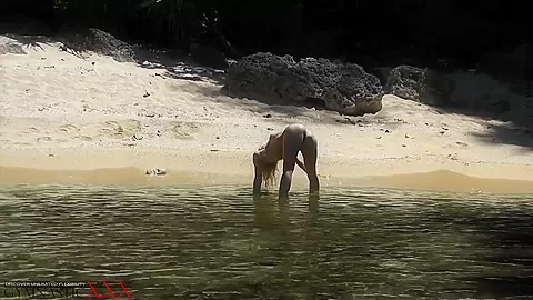 Private Moments On Summer Vacation - Watch4Fetish