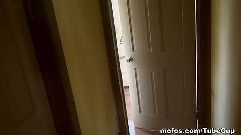Mofos- Cute young thing shouldn't play alone