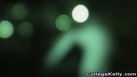 Amatur coed blonde teen sneaking around