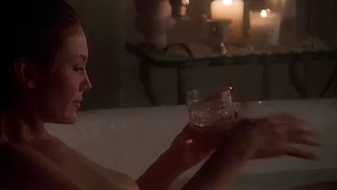 Diane Lane nude - Unfaithful