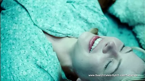 Michelle Williams nude - Blue Valentine