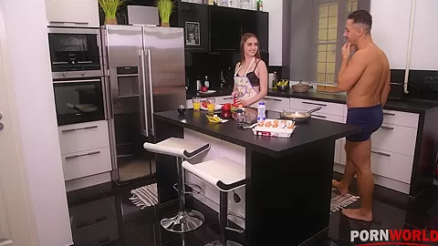 Daily Deepthroat Fill - PornWorld