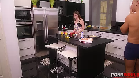 Daily Deepthroat Fill - PornWorld