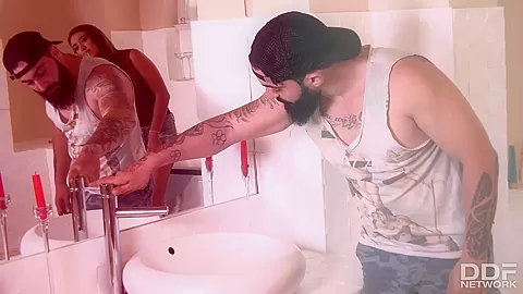 A Pipe To Suck On - PornWorld