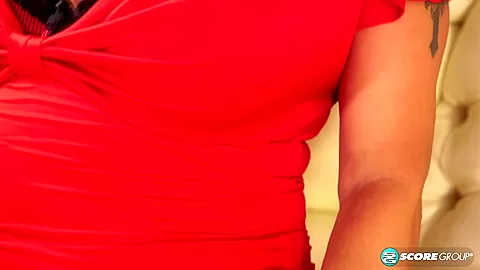 Valentina's Sexy & Stacked