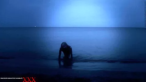 Flexible At Night On The Beach - Watch4Fetish