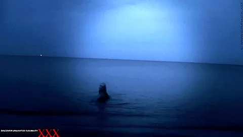 Flexible At Night On The Beach - Watch4Fetish