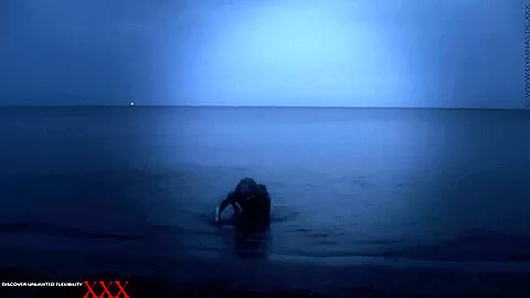 Flexible At Night On The Beach - Watch4Fetish