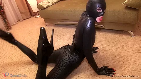 Flexible Fun In The Hotel - Watch4Fetish