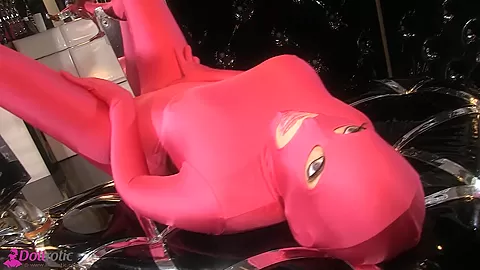 Spandex Lady In Red - Watch4Fetish