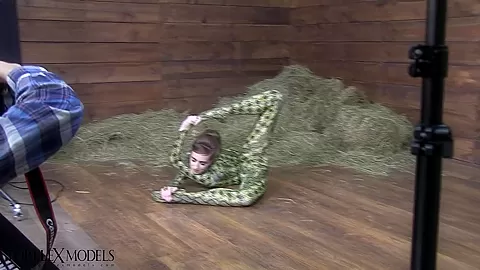 Flexible Spandex Beauty - Watch4Fetish