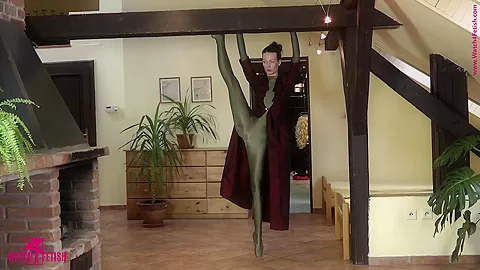 Ballet In A Green Catsuit - Watch4Fetish