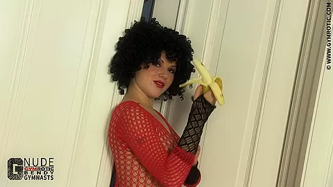 Flexible Anna In Nylon Catsuit - Watch4Fetish