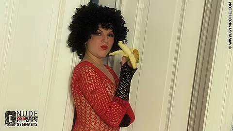 Flexible Anna In Nylon Catsuit - Watch4Fetish