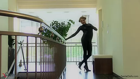 Rubber Girl In Rubber Suit - Watch4Fetish