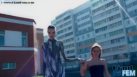 Big And Small In Public - Watch4Fetish