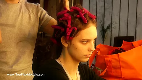 Makeup For A Contortionist - Watch4Fetish