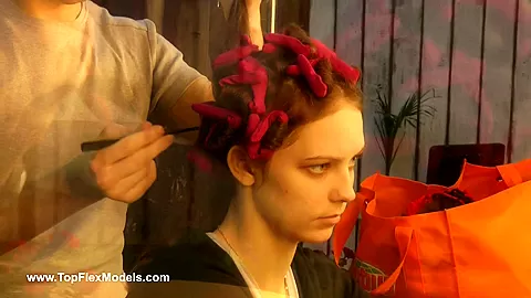 Makeup For A Contortionist - Watch4Fetish