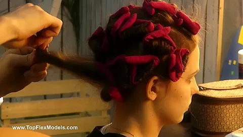Makeup For A Contortionist - Watch4Fetish