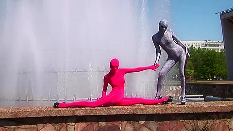 Spilts In City - Watch4Fetish