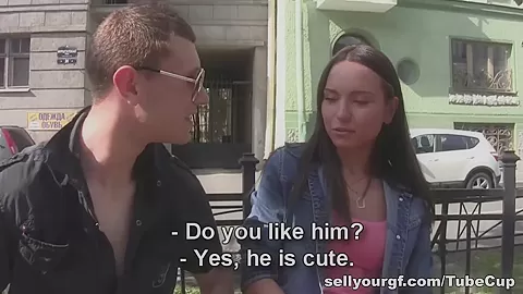 Cashing in on girlfriend's pussy