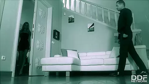 Masked Petite Double Penetrated - PornWorld