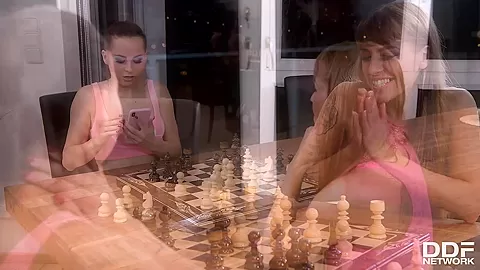Kinky Chess Cuties - PornWorld