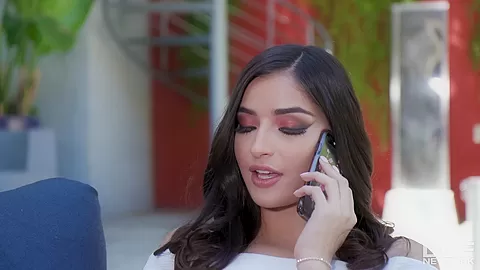 Gigantic Dicks Inside Her Pink - PornWorld
