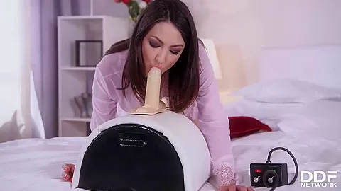 Fucking Machine Thrills - PornWorld
