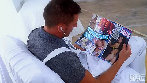 Expert Cock Sucker - PornWorld