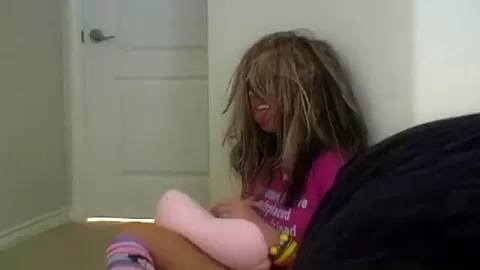 Hot Blonde teen 18+ Kelli Fondles Herself