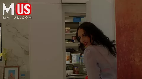 Hot Real Estate Agent Is Super Horny For Client