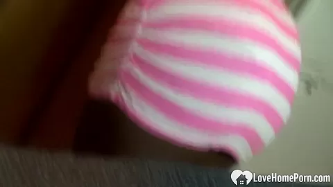Ebony chick shows her amazing big boobs