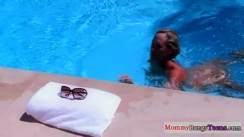 Cumswapping stepmom and teen 18+ share dick